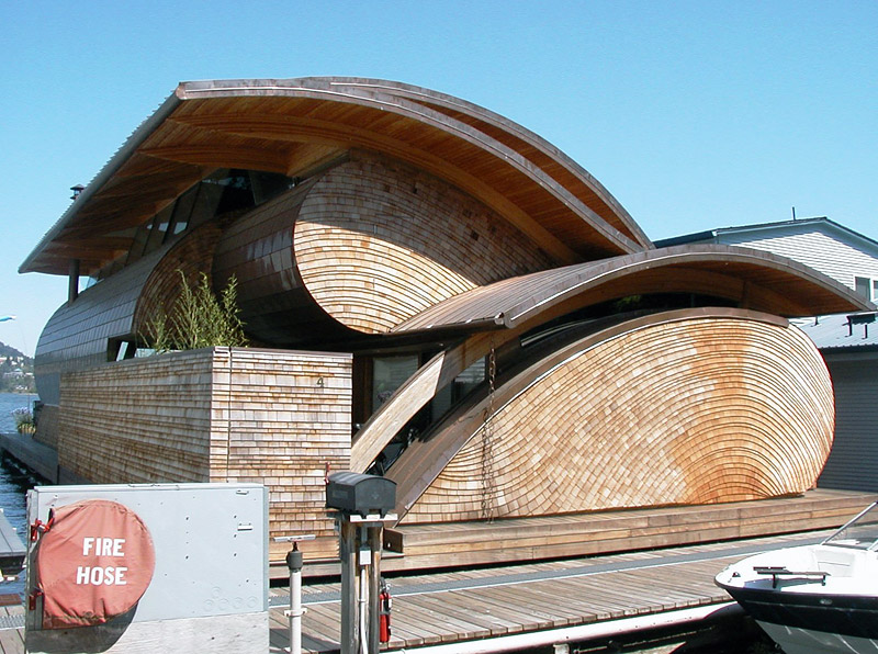 Floating Fennell House - Another R.H. Oshat'z Masterpiece