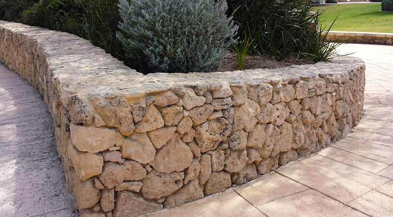 What You Need to Know About Retaining Wall Material