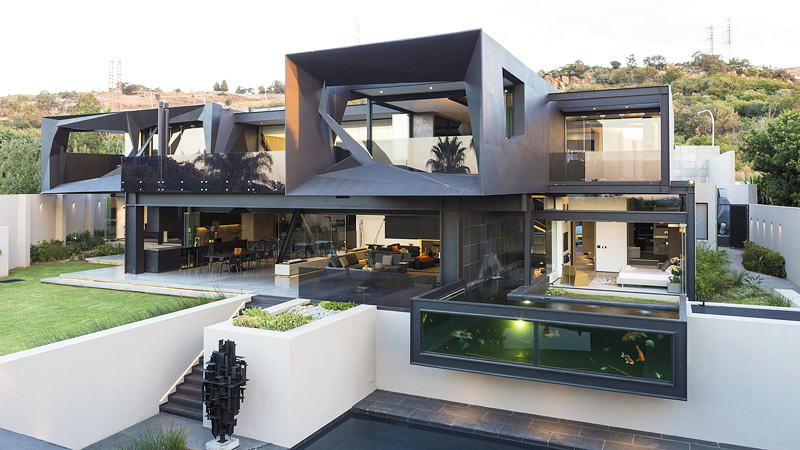 Sculptural Family Home - The Kloof Road House