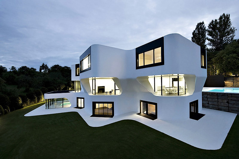 Futuristic and Modern Dupli Casa by J. Mayer H. Architects