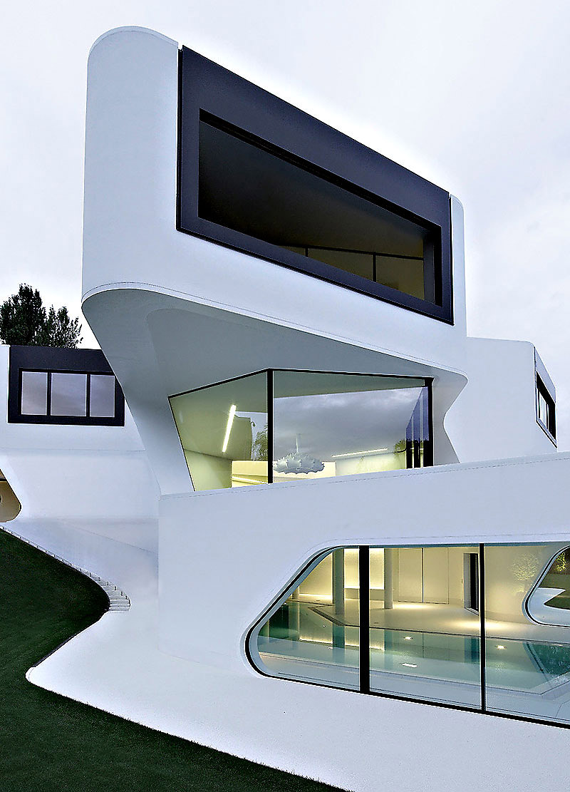 Futuristic and Modern Dupli Casa by J. Mayer H. Architects