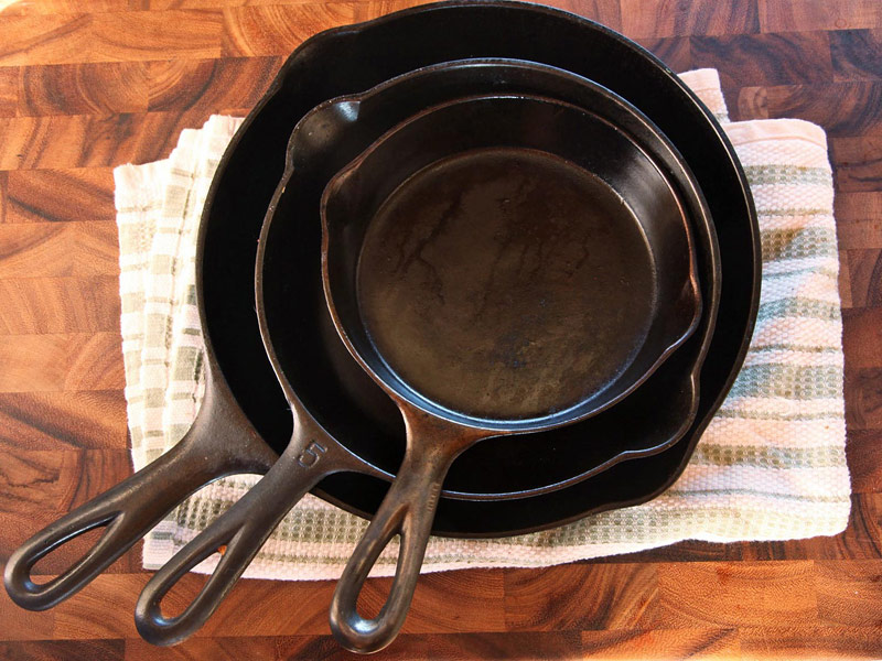 What is the Safest & Healthiest Cookware?