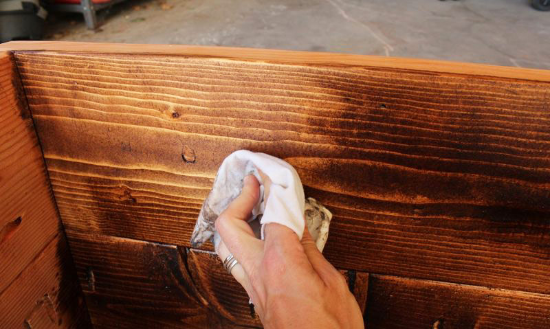 Wood Finishing - How to Apply Wood Stain