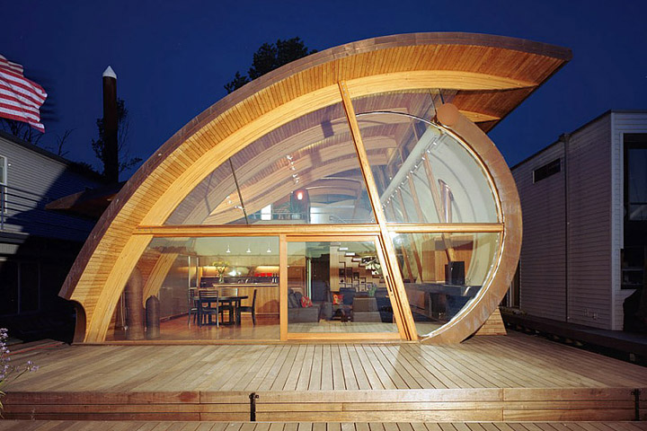 Floating Fennell House – Another R.H. Oshat’z Masterpiece