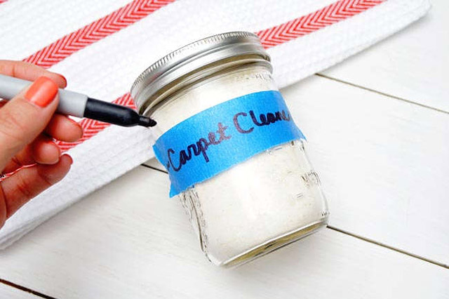 How to Make Easy DIY Carpet Cleaner and Deodorizer