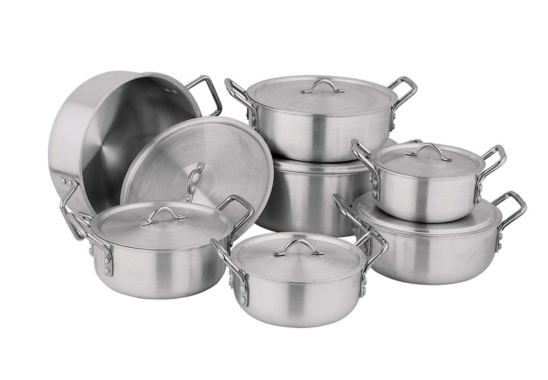 What is the Safest & Healthiest Cookware?