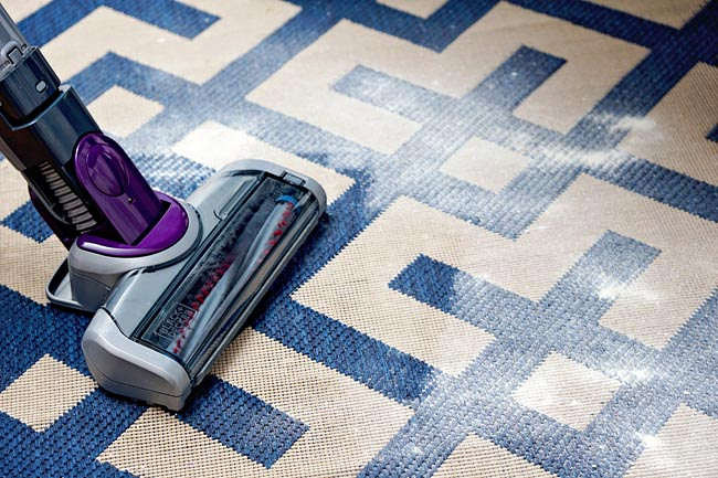 How to Make Easy DIY Carpet Cleaner and Deodorizer