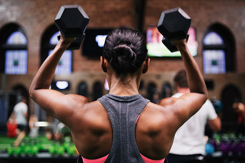  Ladies, Strength Training Won't Make You Bulky