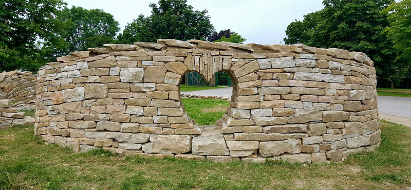 Amazing Free-form Stonework Breaks the Mold