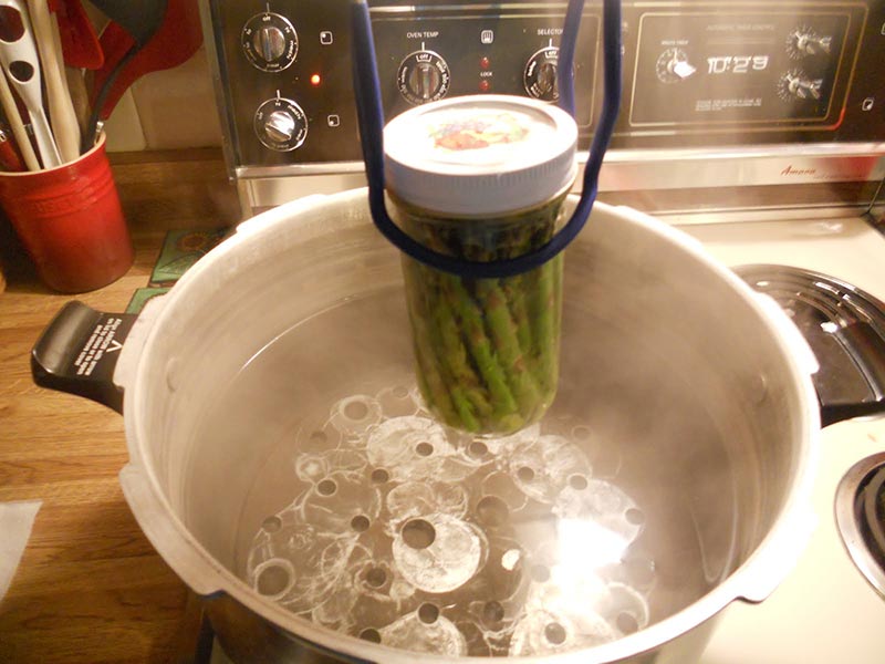 How to Can Vegetables Using Pressure Canning