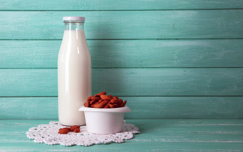 The Differences Between 6 Popular Milks