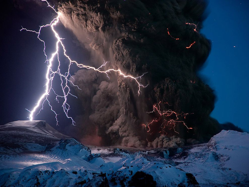 Power of Nature - 7 Epic Displays Of Lightning 