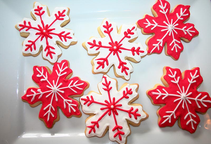 How to Decorate Holiday Cookies Like a Pro