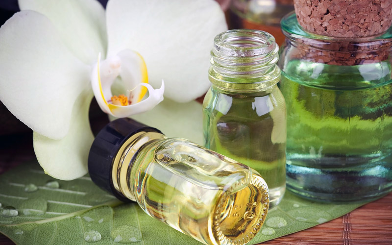 Make Your Own Homemade Perfume with Essential Oils