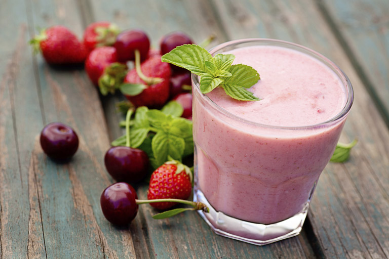 Mixed Berries and Soy Milk Smoothie