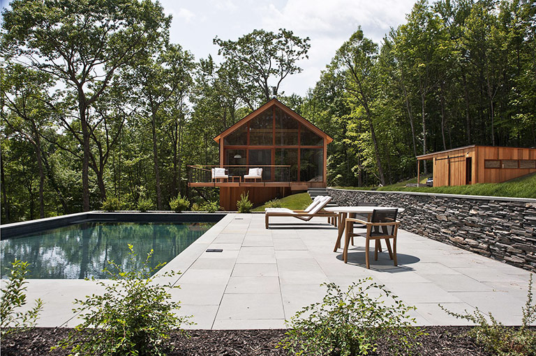 Hudson Woods Retreat by Lang Architecture