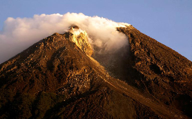 Top 10 World’s Most Dangerous Volcanoes