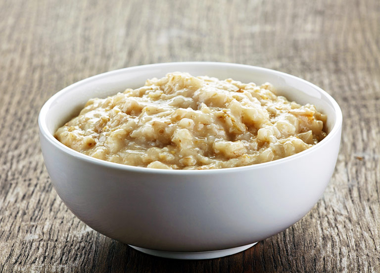 A Bowl of Oatmeal for Breakfast Will Boost Weight Loss