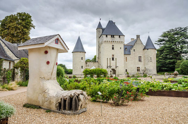 9 Real-Life Fairy Tale Gardens