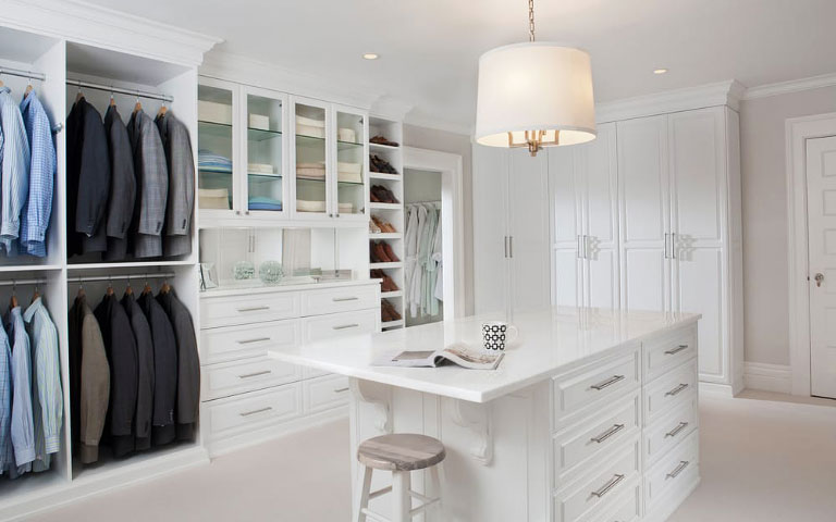 Elegant Walk-In Closet Ideas