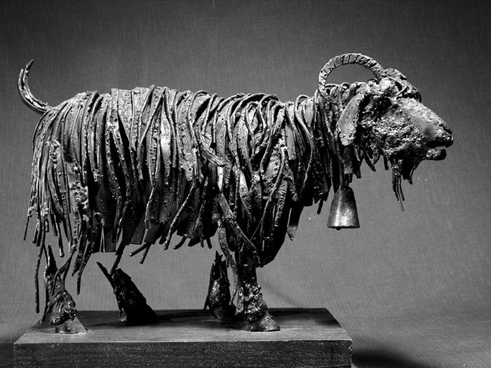 Steampunk Animal Sculptures Made Of Scrap Metal