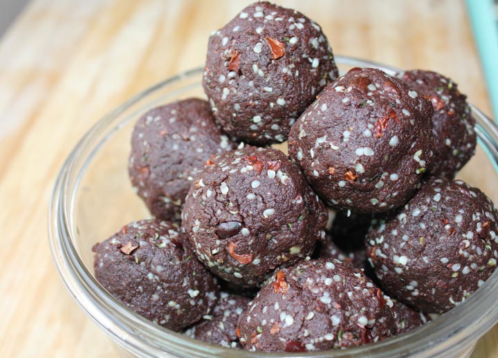 Healthy No-Bake Brownie Bites