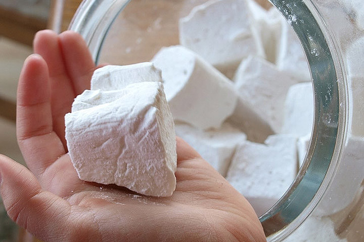 Homemade Marshmallows - Video Recipe