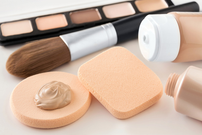 How to Pick the Right Shade of Concealer