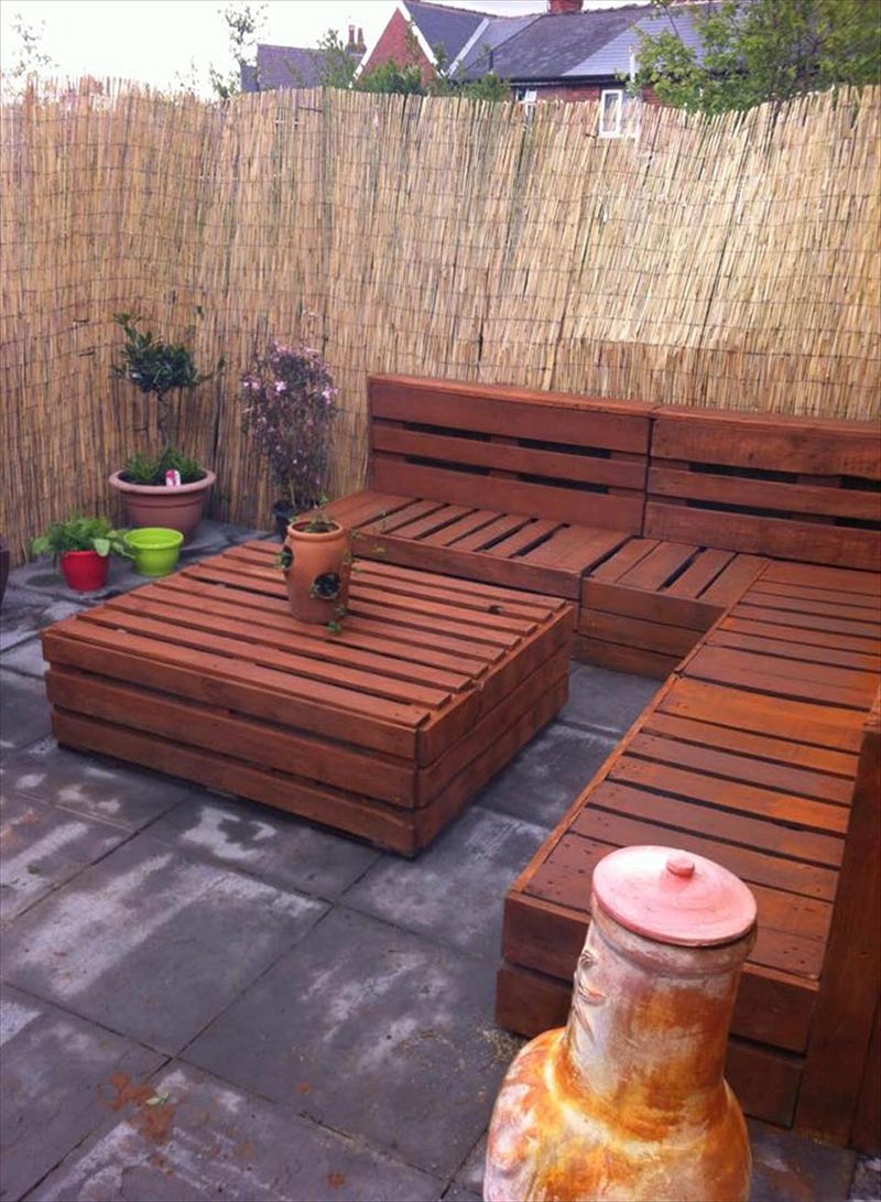 Quiet Corner:Wonderful Wood Pallet Outdoor Furniture Ideas 