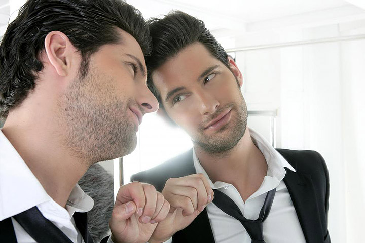Narcissistic Friend – How to Spot a Narcissist