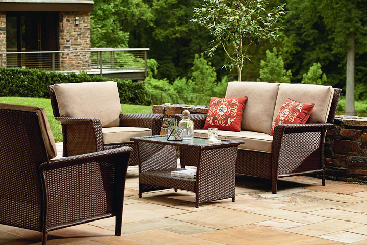 Style Your Yard With Patio Furniture