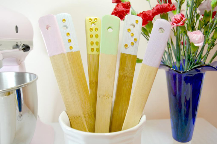 Easy DIY – Dipped & Embellished Wooden Utensils