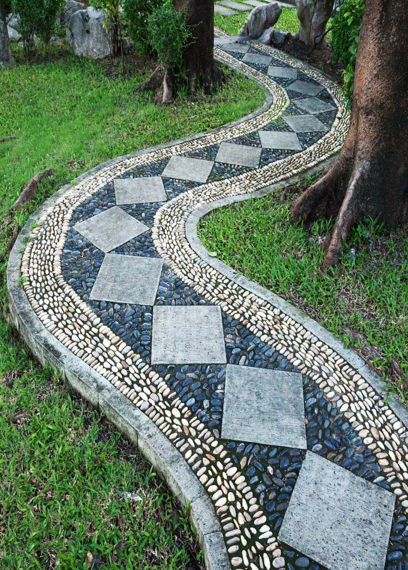 Beautiful Garden Paths Made of Natural Stone