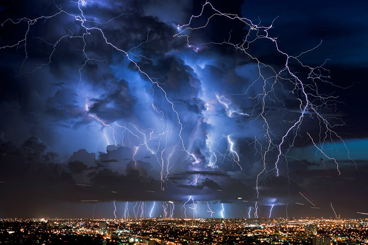 The Power of Nature - 7 Epic Displays Of Lightning - Quiet Corner