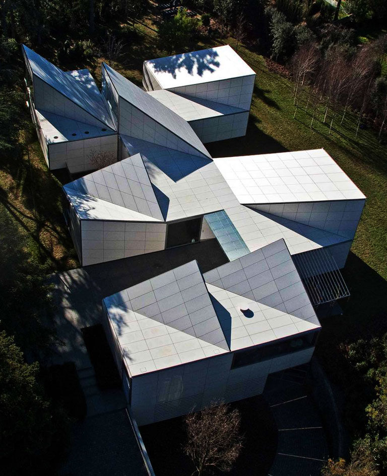 Origami House - OAB Carlos Ferrater