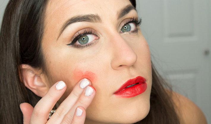 7 Brilliant Lipstick Tricks