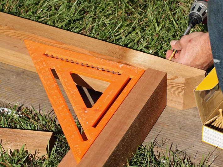 Diy Tutorial Build A Raised Bed and Trellis