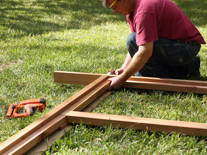 Diy Tutorial Build A Raised Bed and Trellis